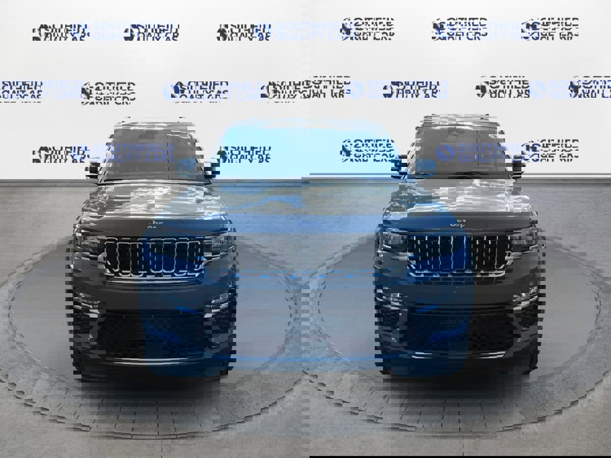 Used 2023 Jeep Grand Cherokee 4WD 4xe image 9