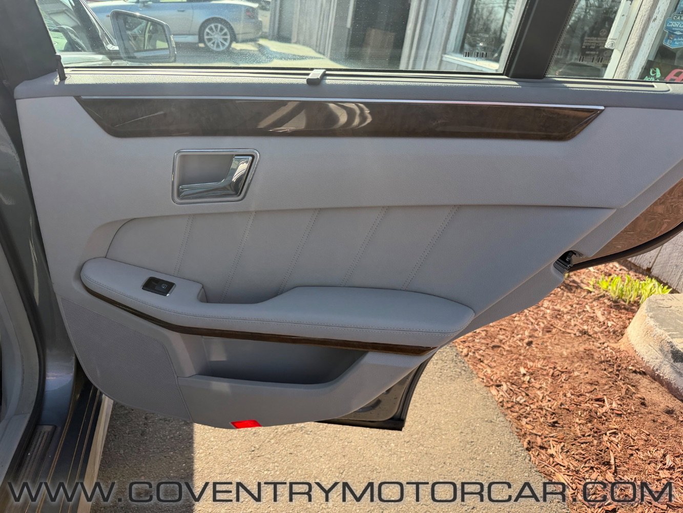 Used 2011 Mercedes-Benz E 350 4MATIC image 47