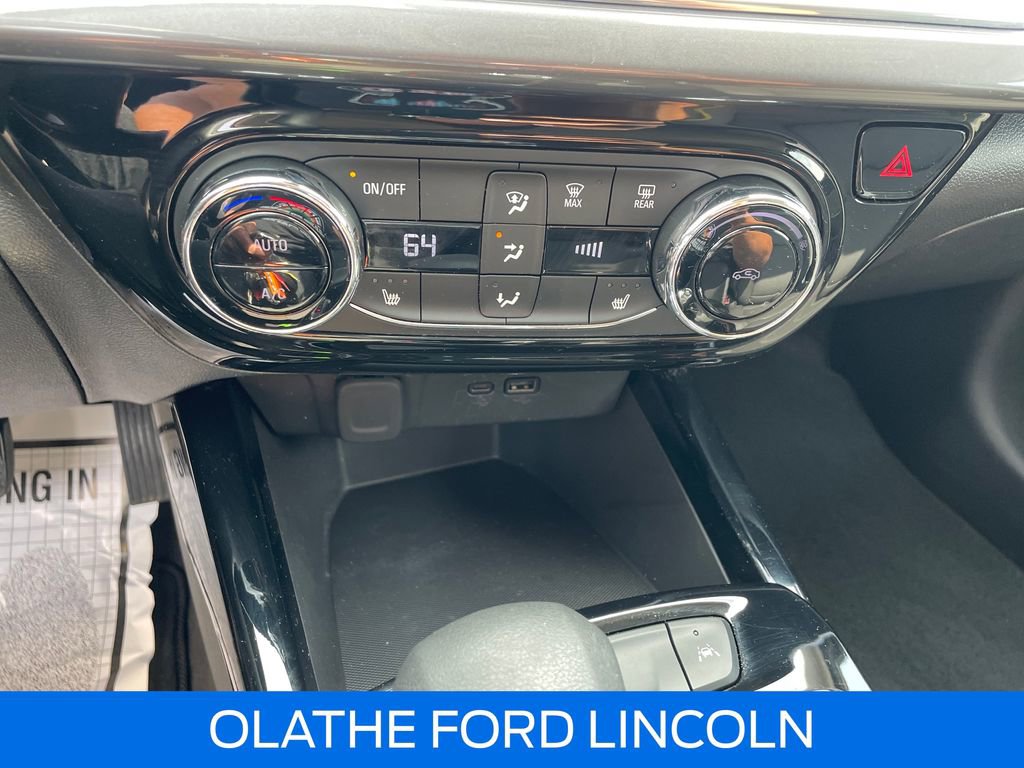 Used 2025 Chevrolet Trax ACTIV w/ Driver Confidence Package FWD image 11