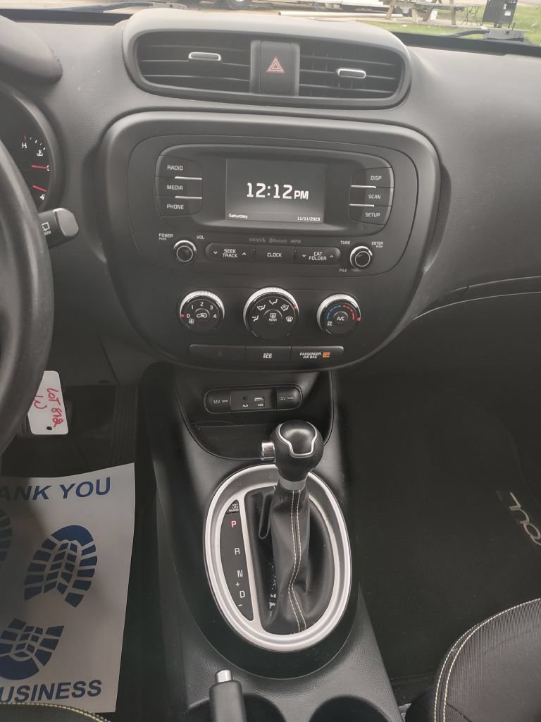 Used 2016 Kia Soul + FWD image 8