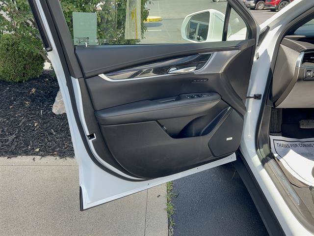 Used 2021 Cadillac XT5 Premium Luxury FWD image 10