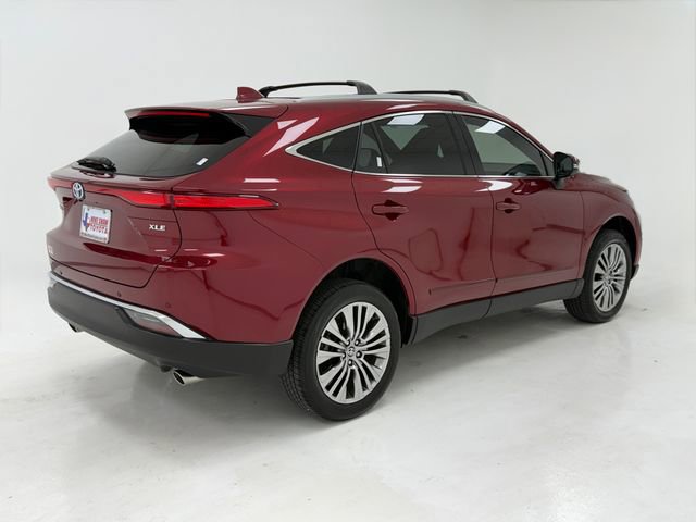 Used 2024 Toyota Venza XLE image 41