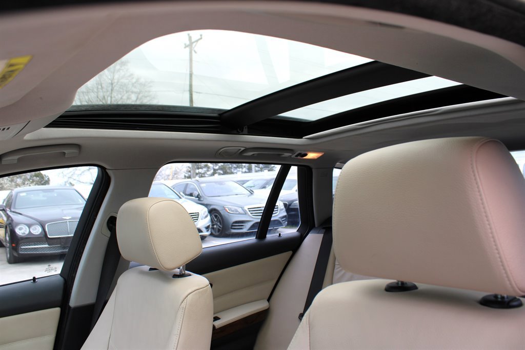 Used 2009 BMW 328i Wagon image 20