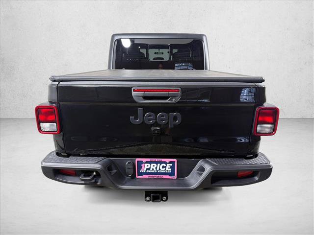 Used 2023 Jeep Gladiator Sport AWD/4WD image 4