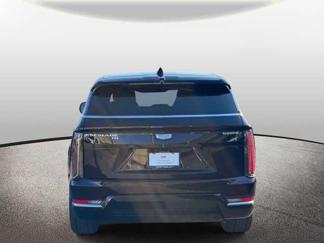 Certified 2025 Cadillac Escalade IQ Luxury 2 w/ LPO, Premium Carpet Package AWD/4WD image 15