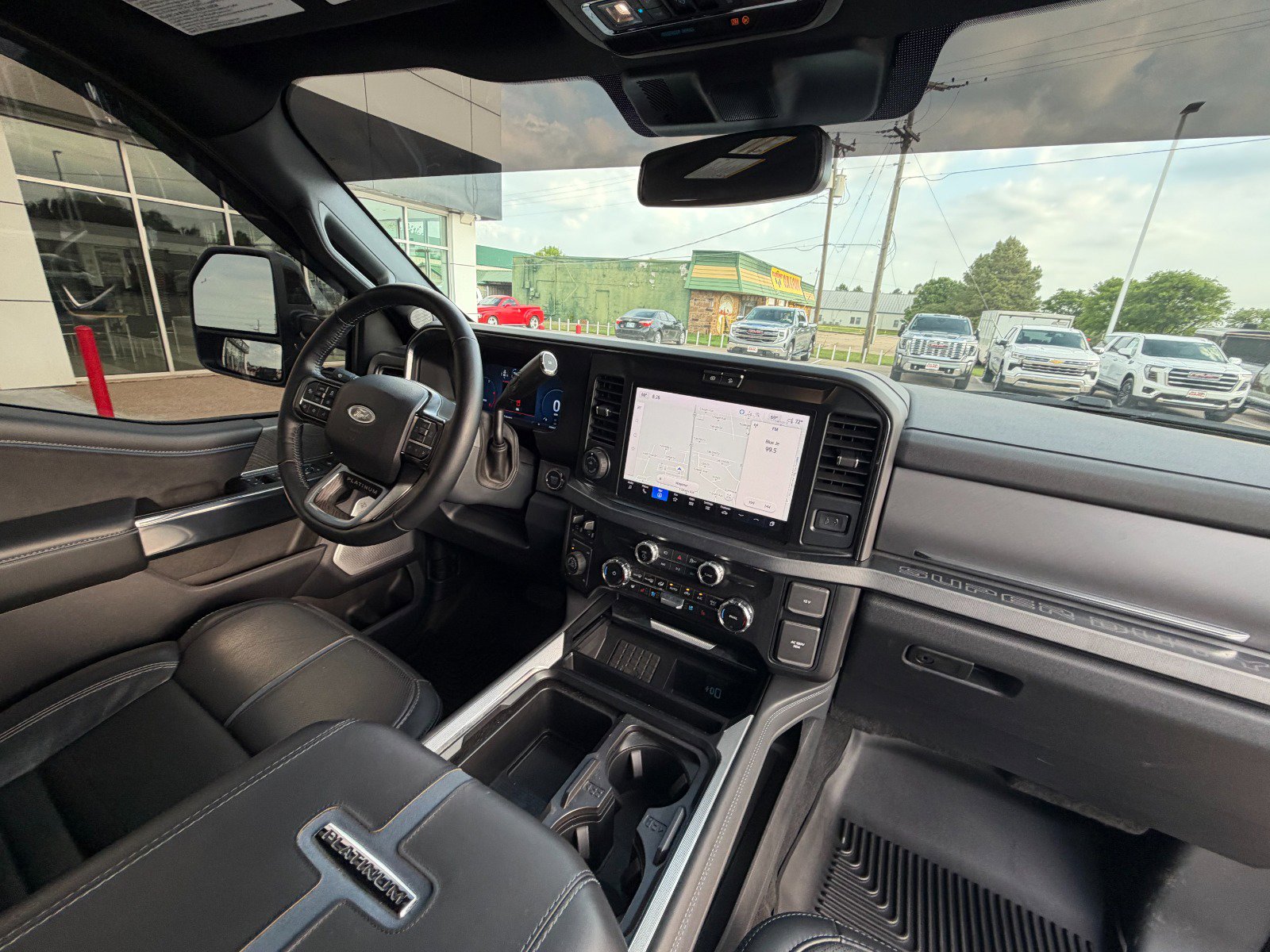 Used 2025 Ford F250 Platinum w/ Tremor Off-Road Package AWD/4WD image 33