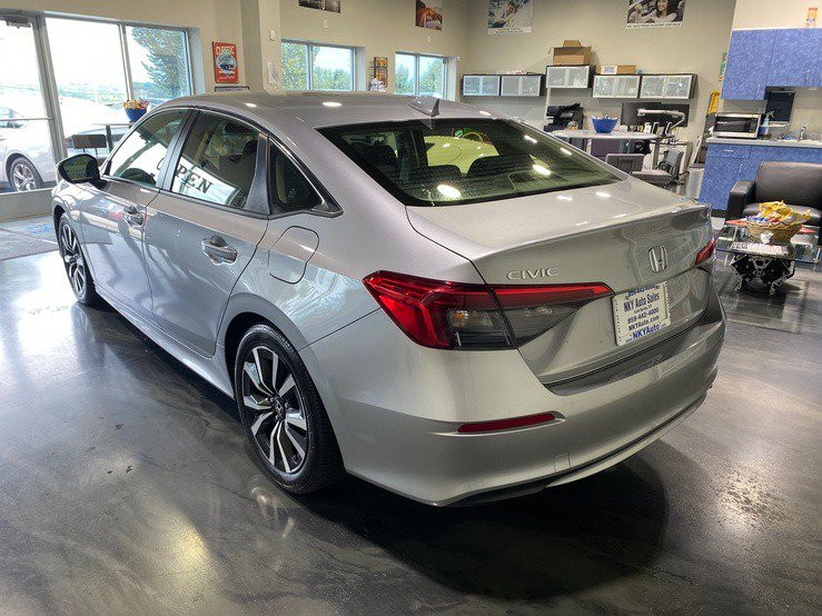Used 2022 Honda Civic EX image 6