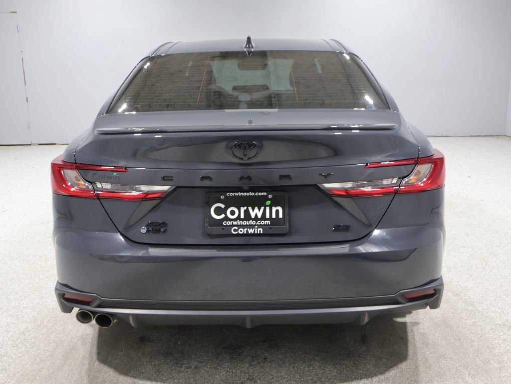 Used 2025 Toyota Camry SE AWD/4WD video 3
