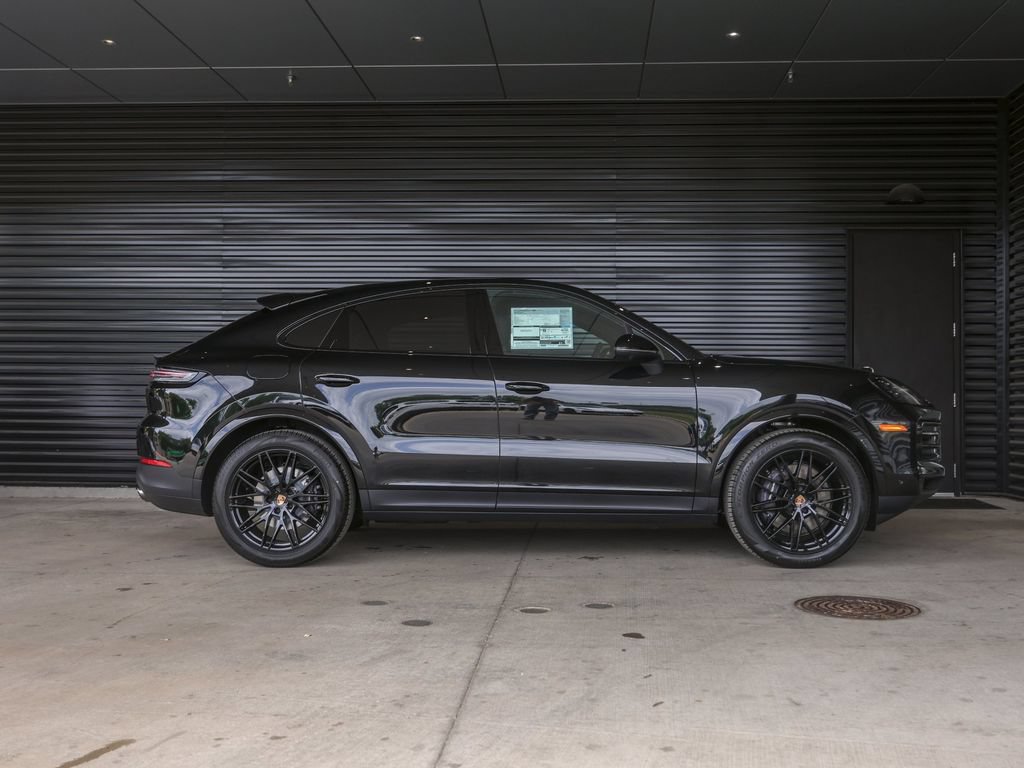 New 2026 Porsche Cayenne Coupe AWD/4WD image 8