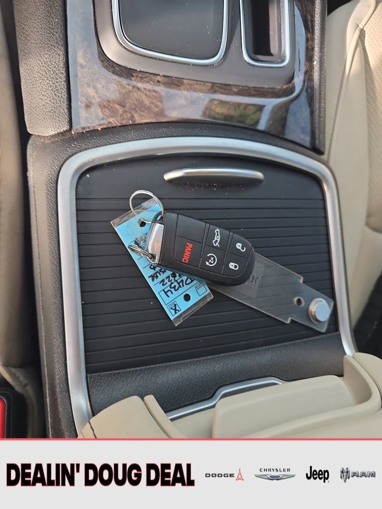 Used 2022 Chrysler 300 Touring L w/ Popular Equipment Group image 25