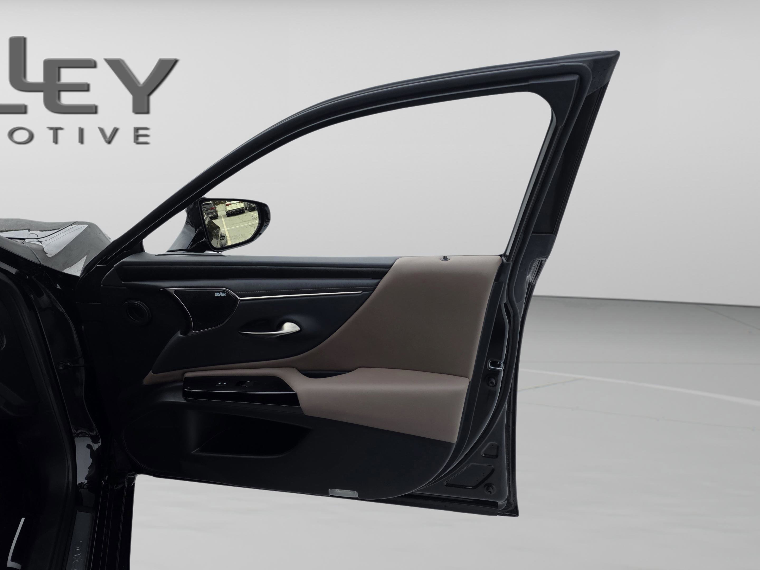 Used 2024 Lexus ES 350 Ultra Luxury image 22