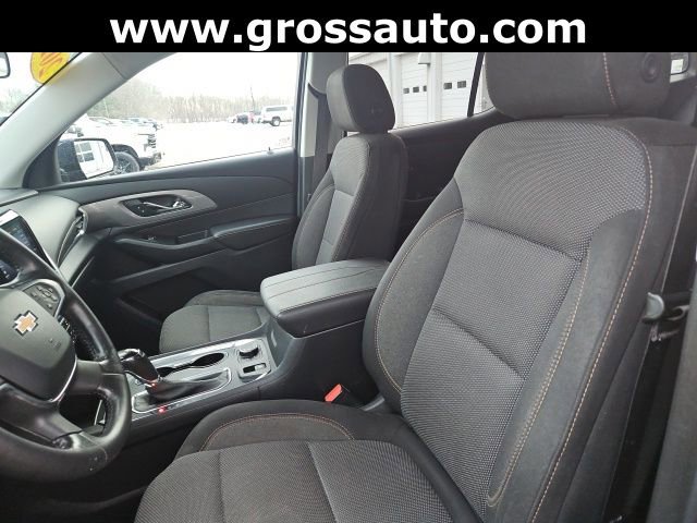 Used 2020 Chevrolet Traverse LT w/ Driver Confidence II Package AWD/4WD image 16