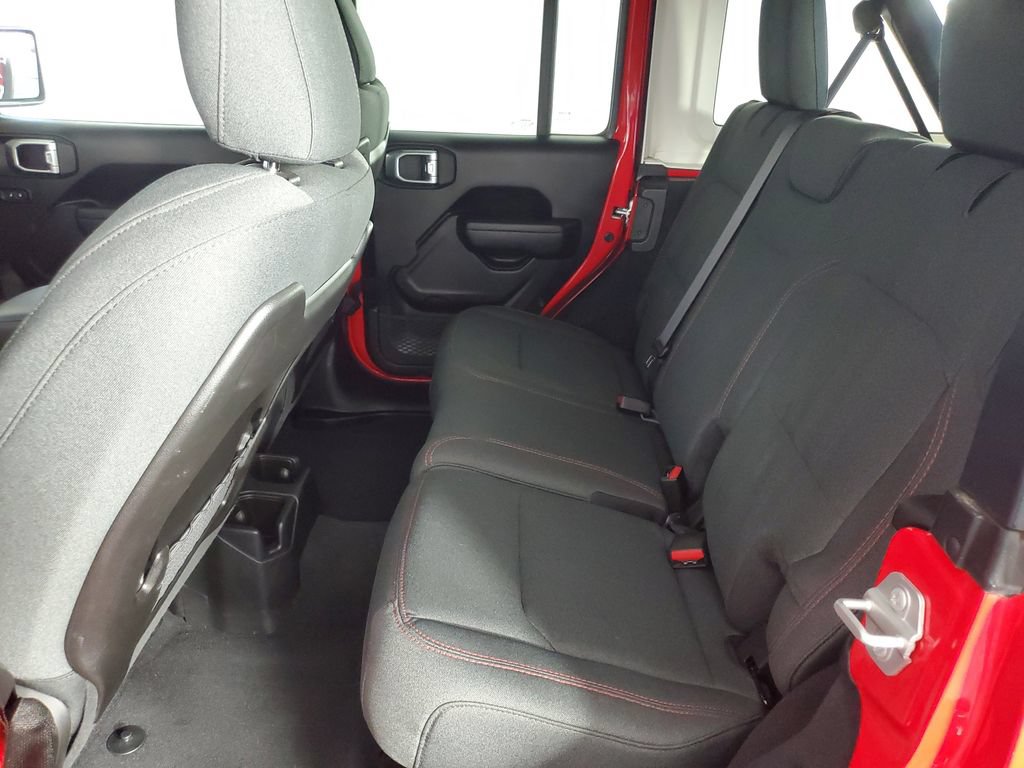 Used 2025 Jeep Wrangler Unlimited Rubicon AWD/4WD image 14