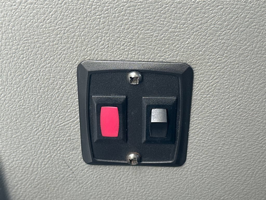 Used 2019 Ford E-450 and Econoline 450 Super Duty w/ Power Windows & Locks Group RWD image 27