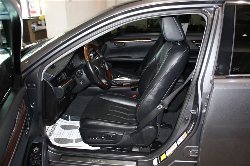 Used 2017 Lexus ES 350 w/ Luxury Package FWD image 31