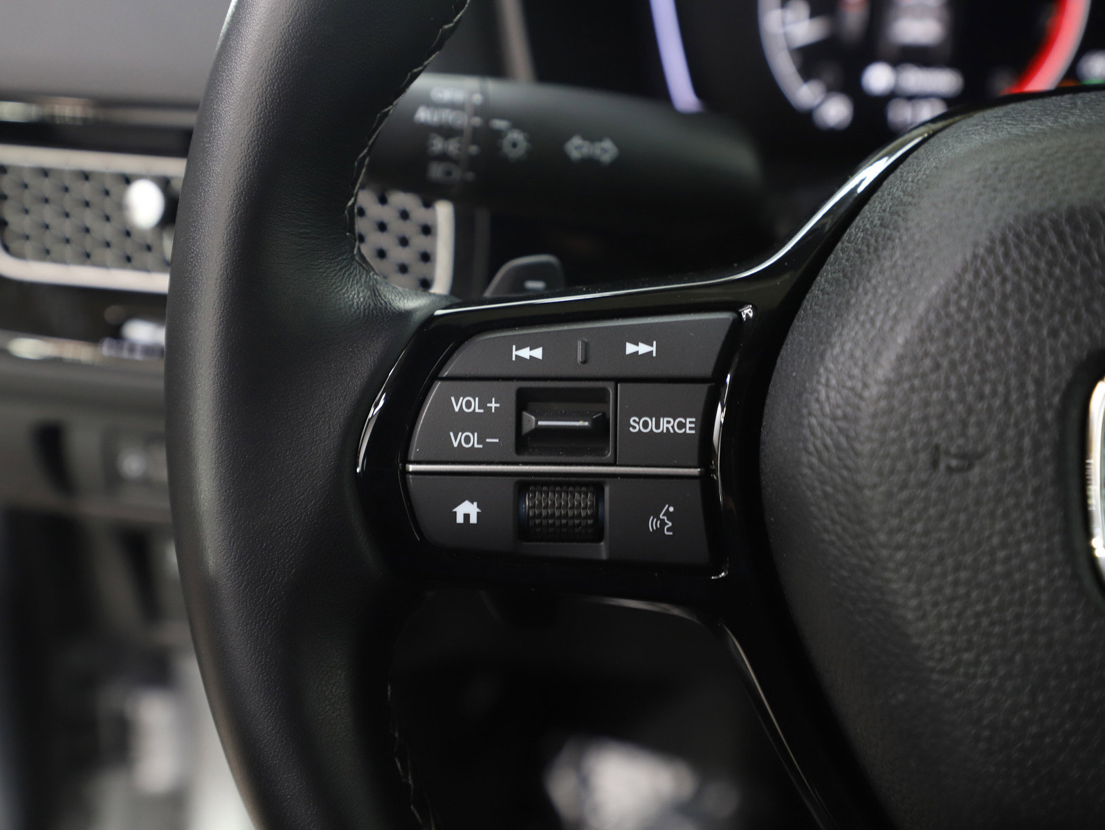 Used 2025 Honda Civic Sport image 17