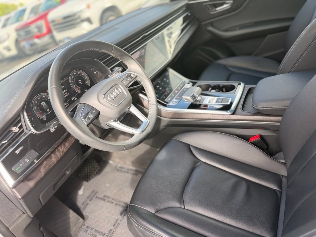 Used 2023 Audi Q8 Premium w/ Convenience Package AWD/4WD image 17