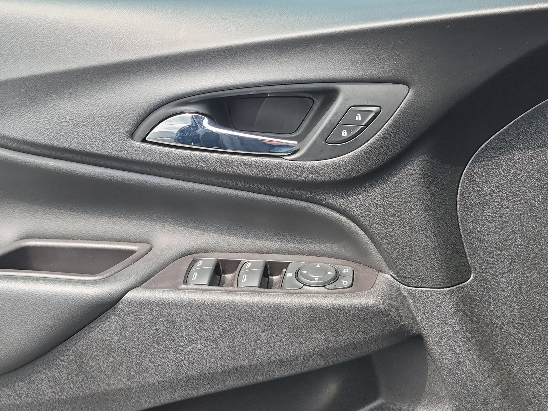 Certified 2021 Chevrolet Equinox LT FWD image 23