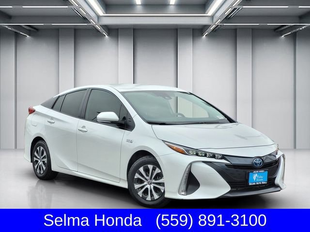 Used 2021 Toyota Prius Prime LE image 1