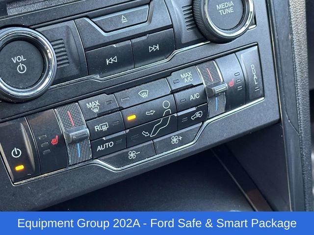 Used 2018 Ford Explorer XLT w/ Equipment Group 202A image 8
