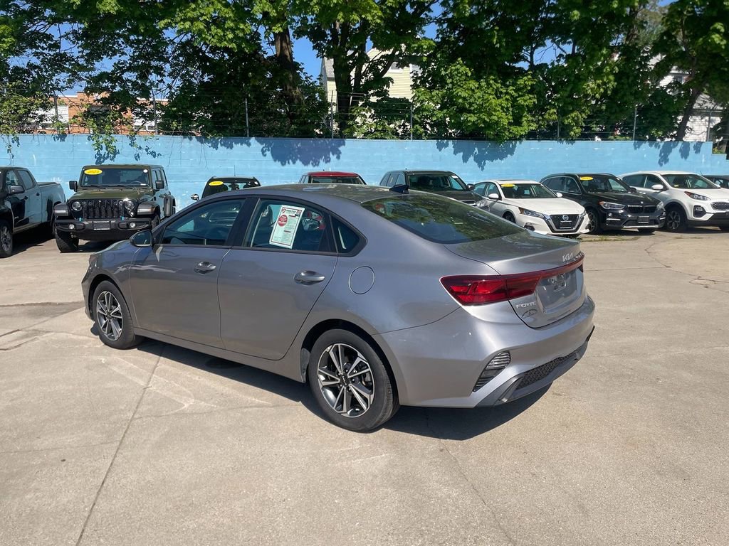 Used 2024 Kia Forte LXS FWD image 8