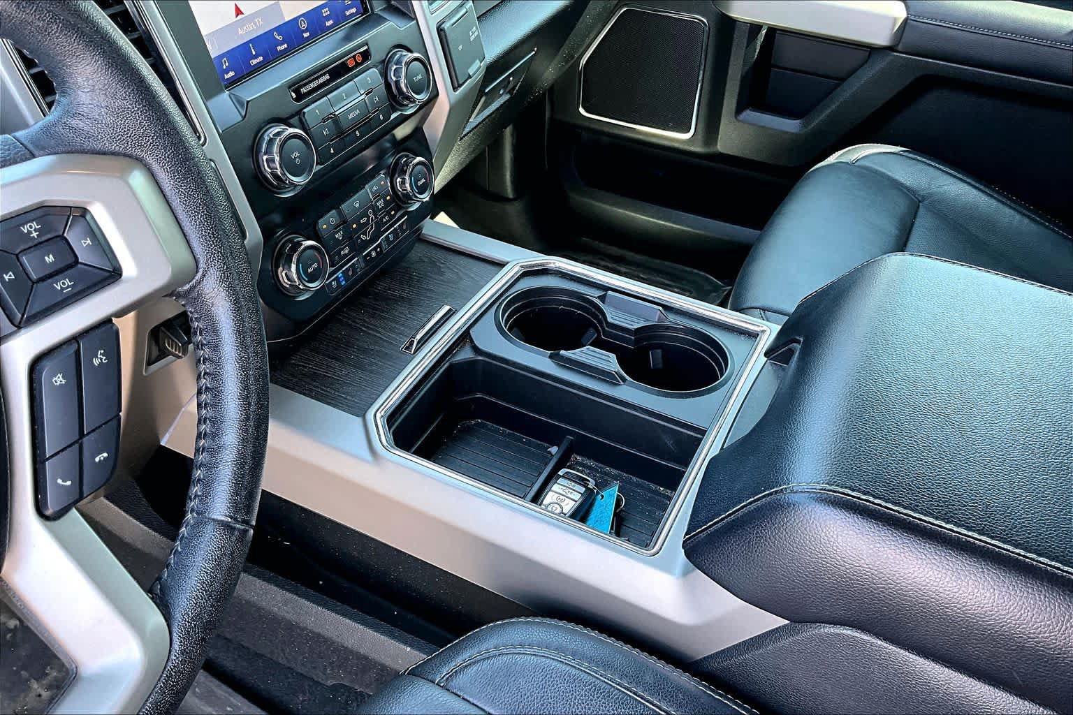 Used 2020 Ford F250 Lariat w/ Lariat Ultimate Package AWD/4WD image 17