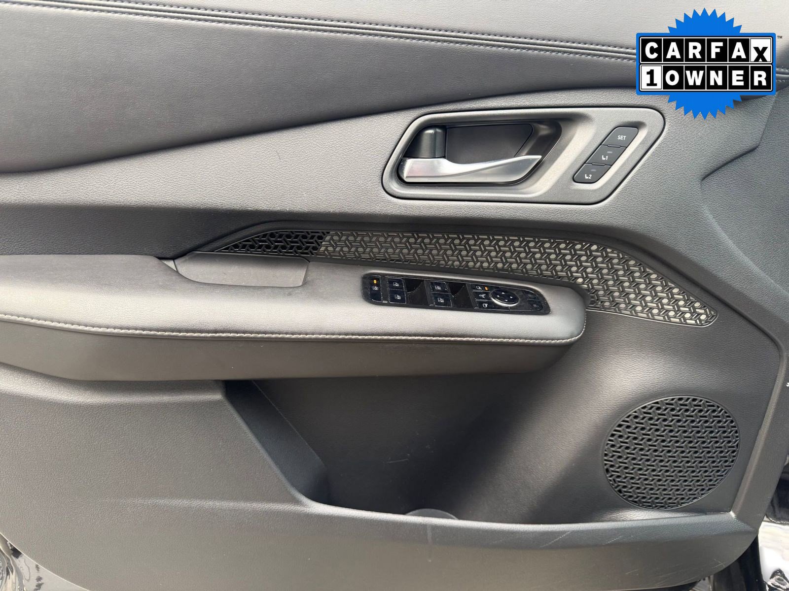 Used 2023 Nissan Ariya AWD image 13