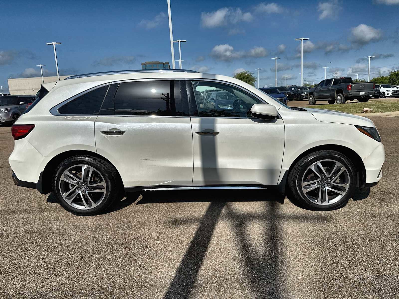Used 2018 Acura MDX FWD w/ Advance Package image 10