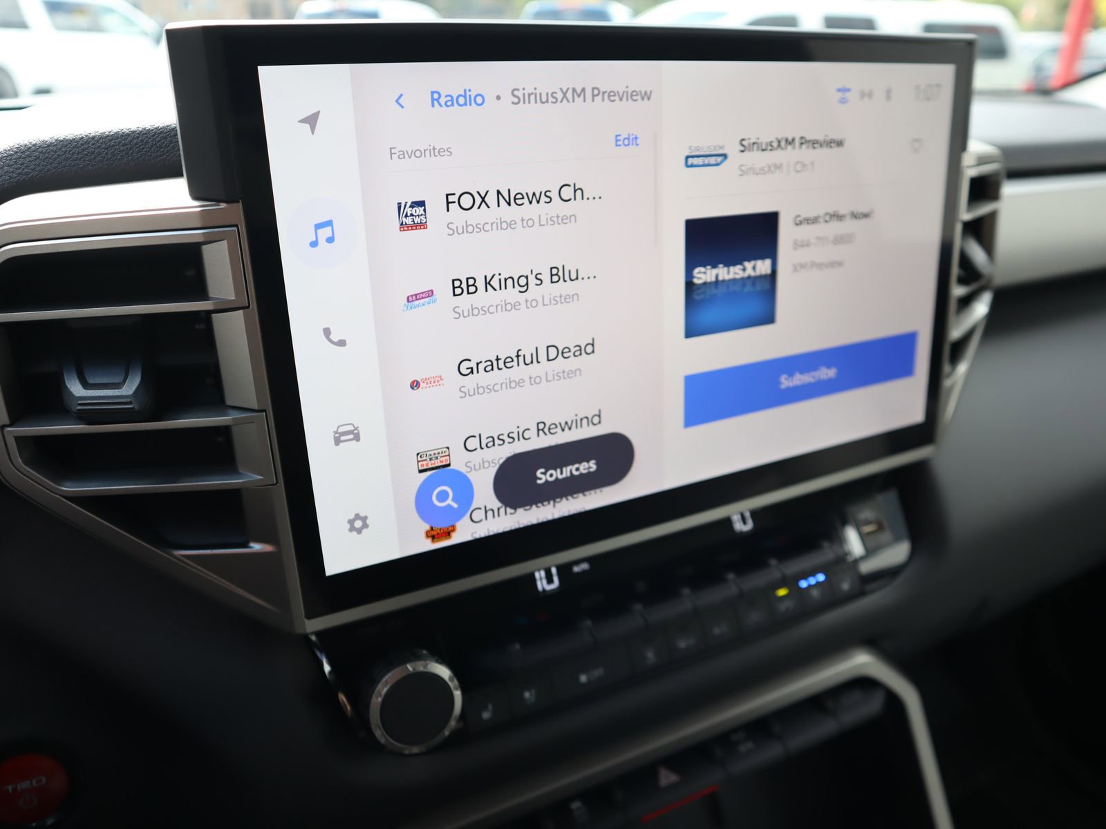 Used 2025 Toyota Tundra Limited image 58