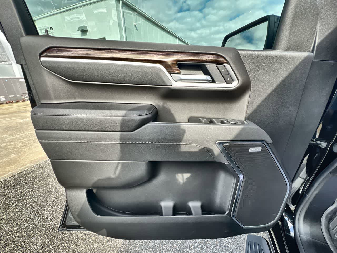 New 2026 GMC Sierra 1500 Elevation w/ Elevation Premium Package AWD/4WD image 22