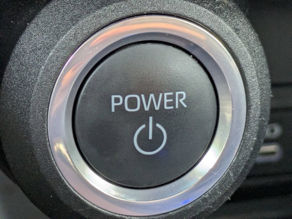 Used 2024 Toyota Venza XLE AWD/4WD image 27