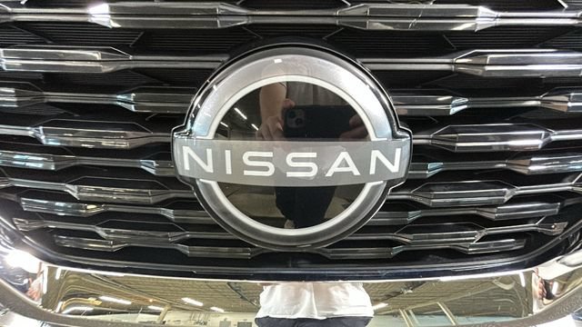 Used 2023 Nissan Rogue S AWD/4WD image 8