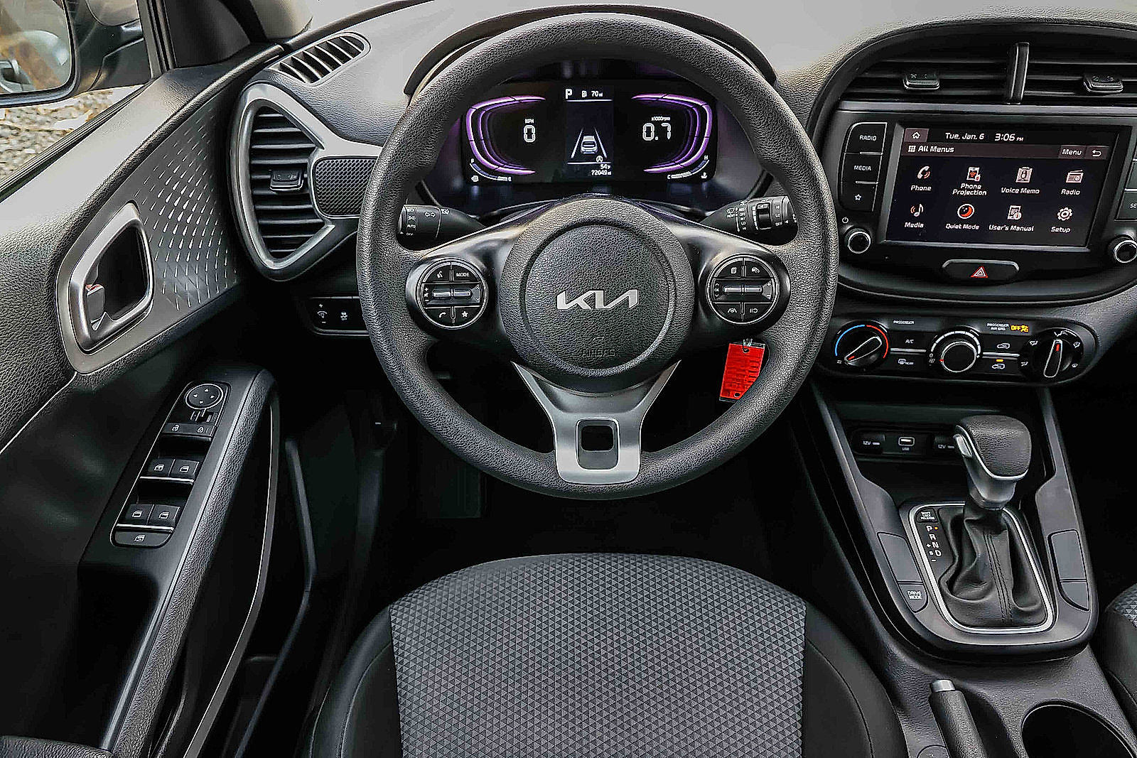 Certified 2023 Kia Soul LX w/ LX Technology Package image 16