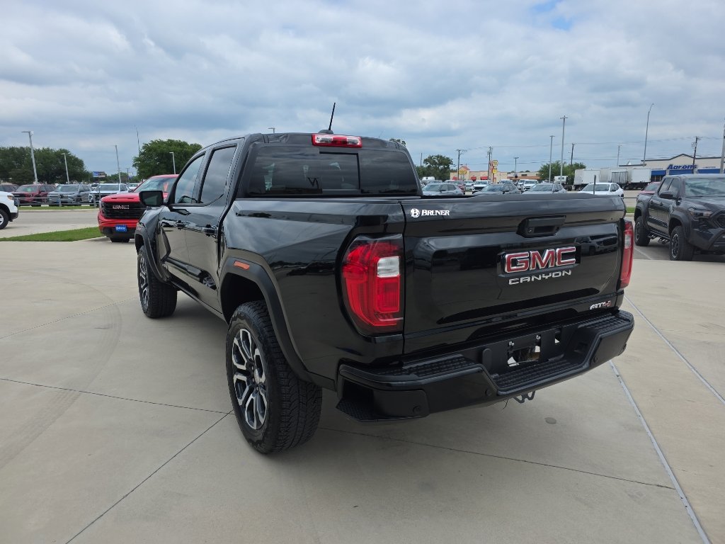 Used 2023 GMC Canyon AT4 w/ AT4 Premium Package AWD/4WD image 16