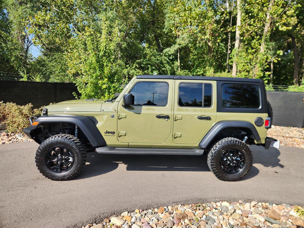 Used 2025 Jeep Wrangler Sport image 2