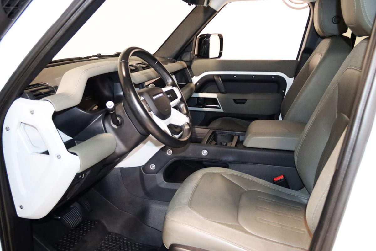 Used 2020 Land Rover Defender 110 SE AWD/4WD image 35