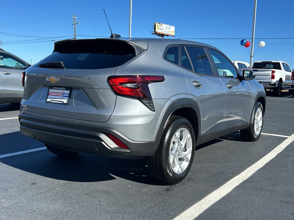 New 2026 Chevrolet Trax LS w/ LS Convenience Package image 6