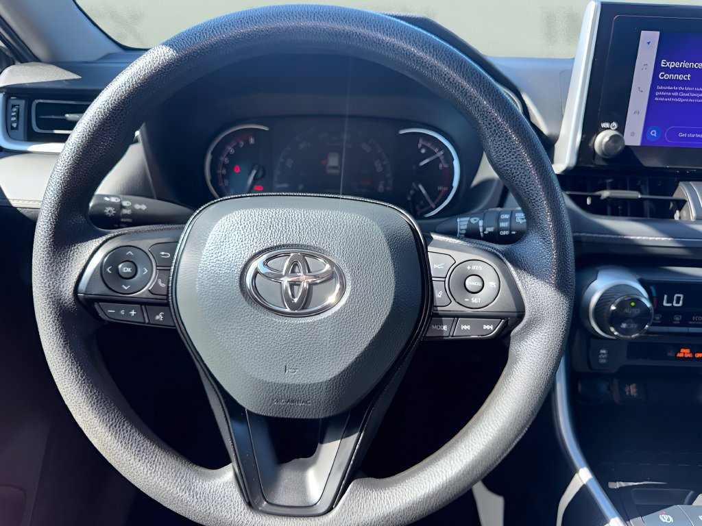 Used 2023 Toyota RAV4 XLE AWD/4WD image 14