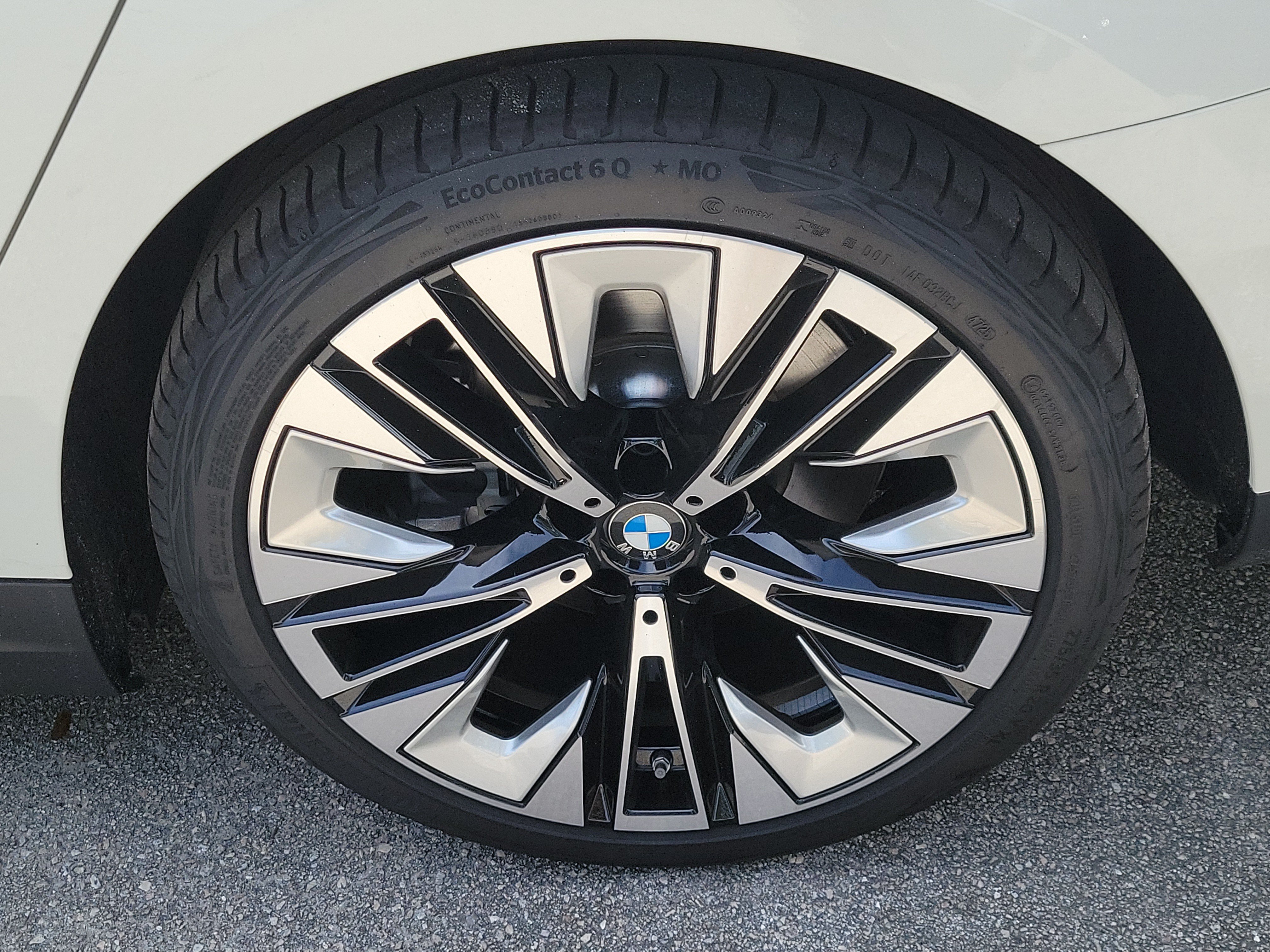 New 2026 BMW i5 eDrive40 RWD image 5