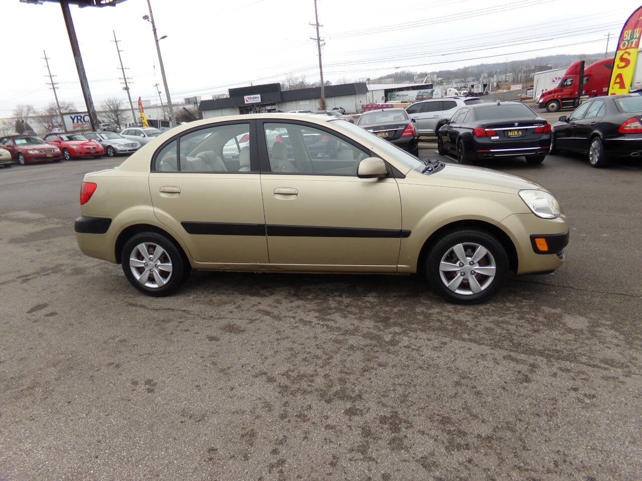 Used 2009 Kia Rio LX w/ PWR Pkg image 3
