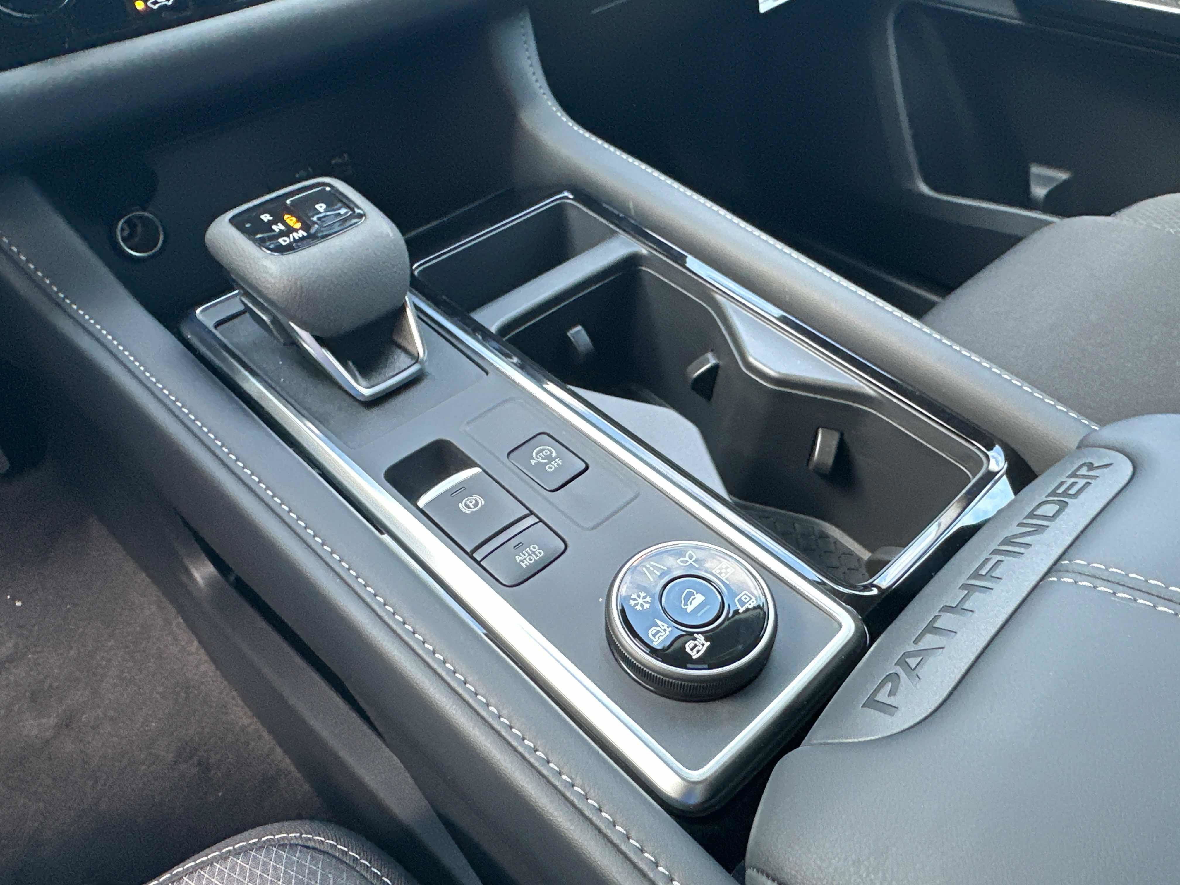 New 2026 Nissan Pathfinder SV AWD/4WD image 28