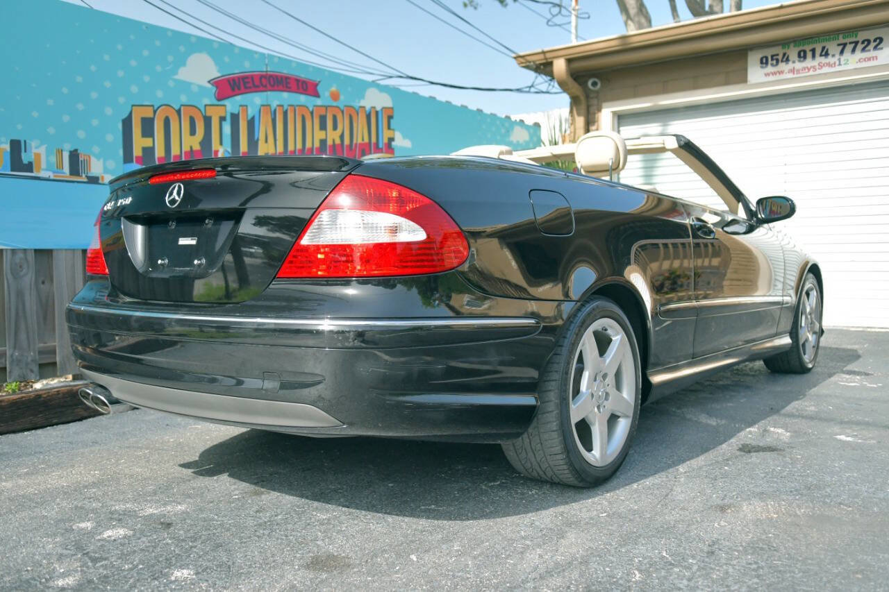 Used 2009 Mercedes-Benz CLK 350 Cabriolet image 24