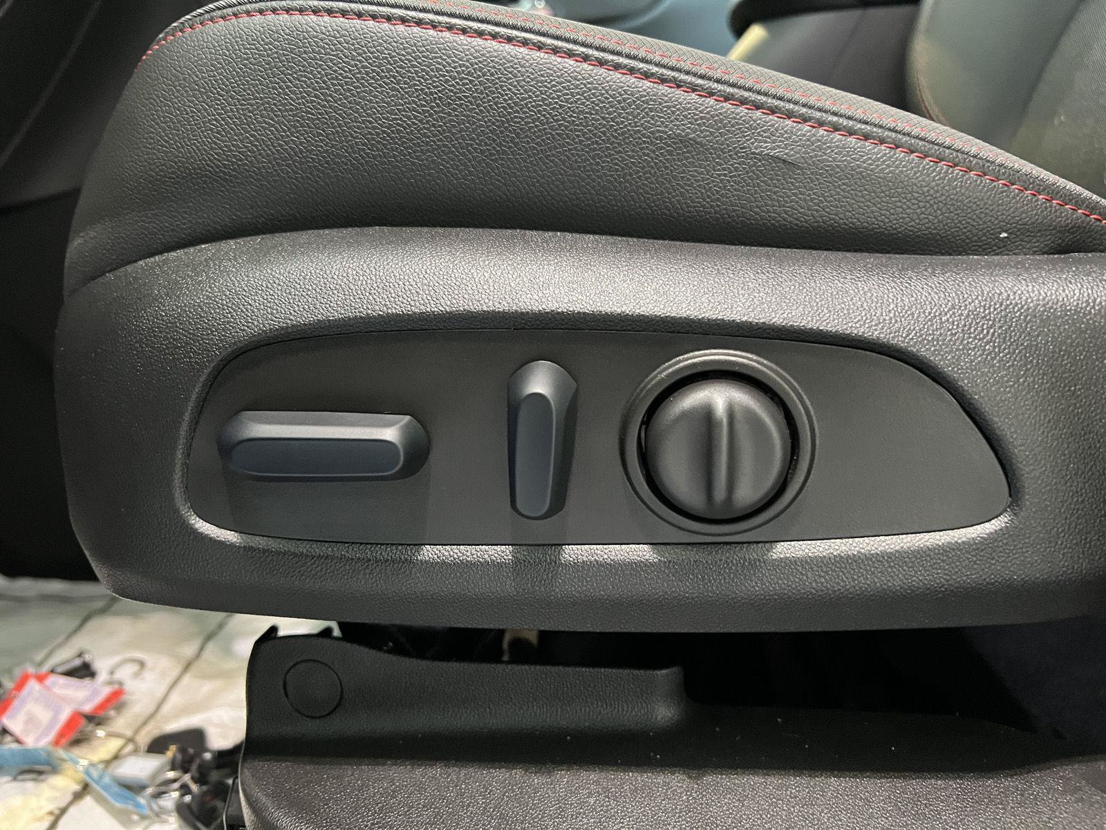 Used 2024 Chevrolet Equinox RS AWD/4WD image 35