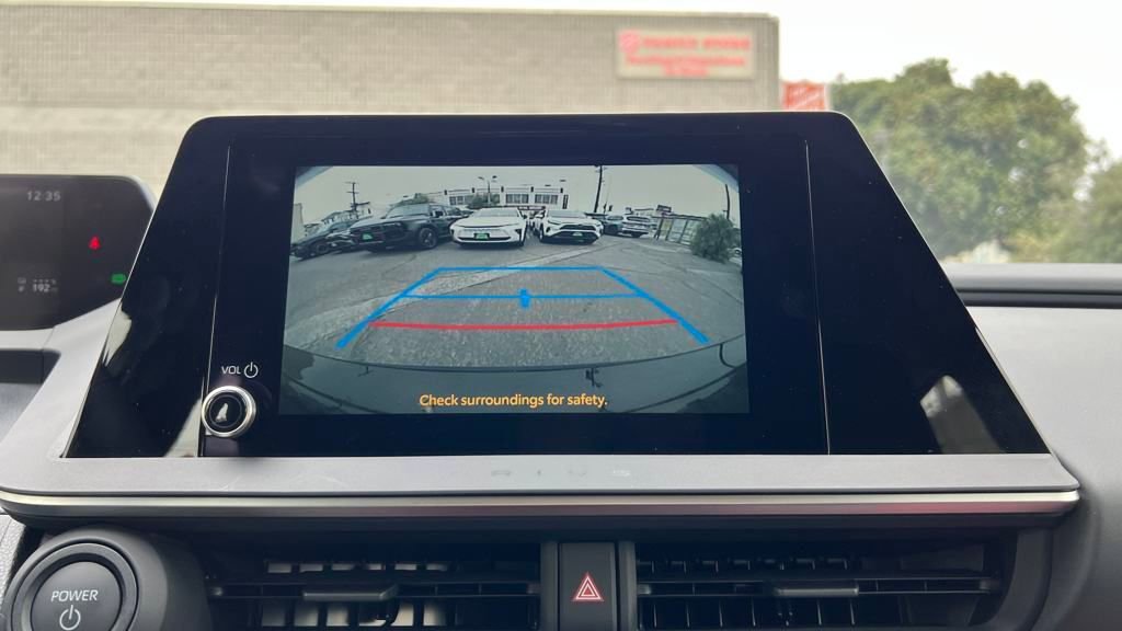 New 2026 Toyota Prius Plug-In Hybrid image 31