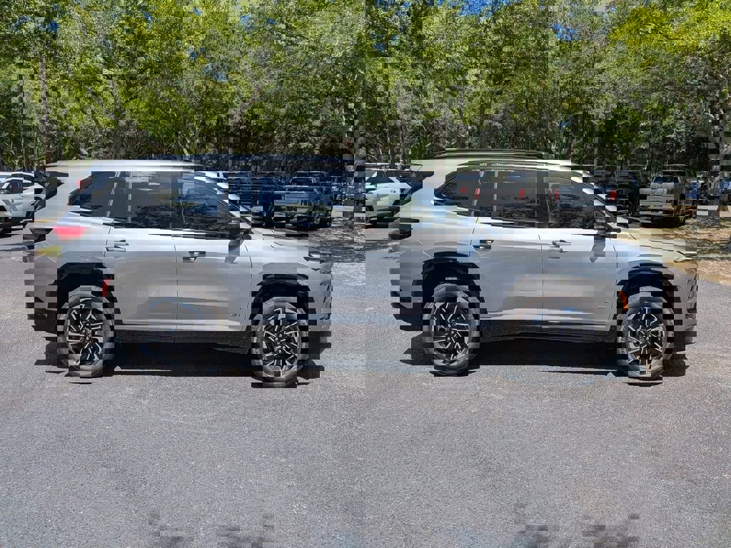 New 2026 Buick Enclave Sport Touring w/ Super Cruise Package image 3