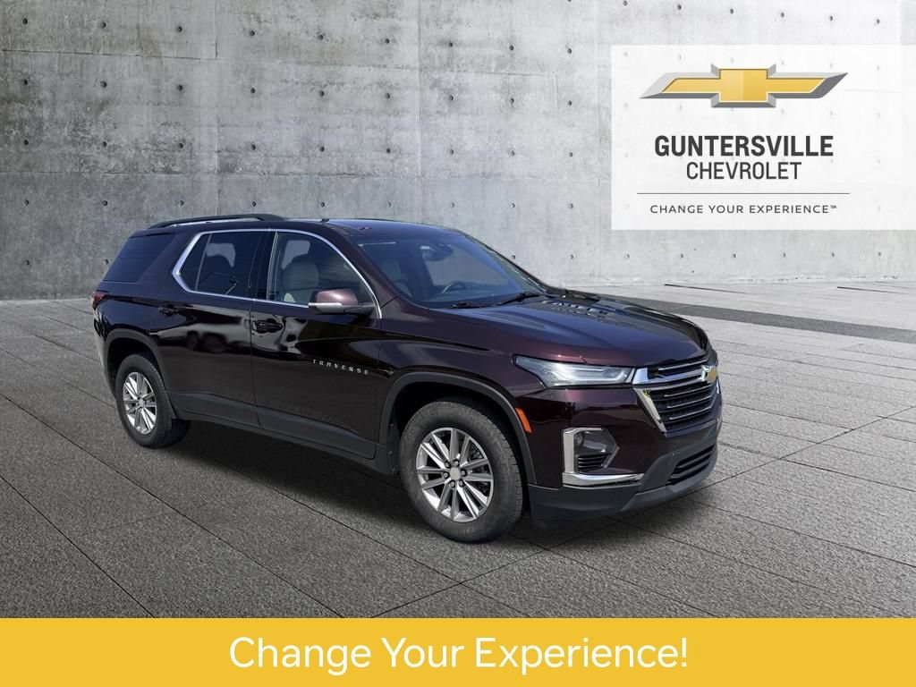 Used 2023 Chevrolet Traverse LT