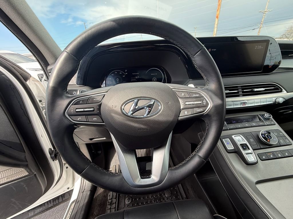 Used 2021 Hyundai Palisade Limited image 16