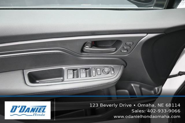 Used 2025 Honda Odyssey EX-L image 24