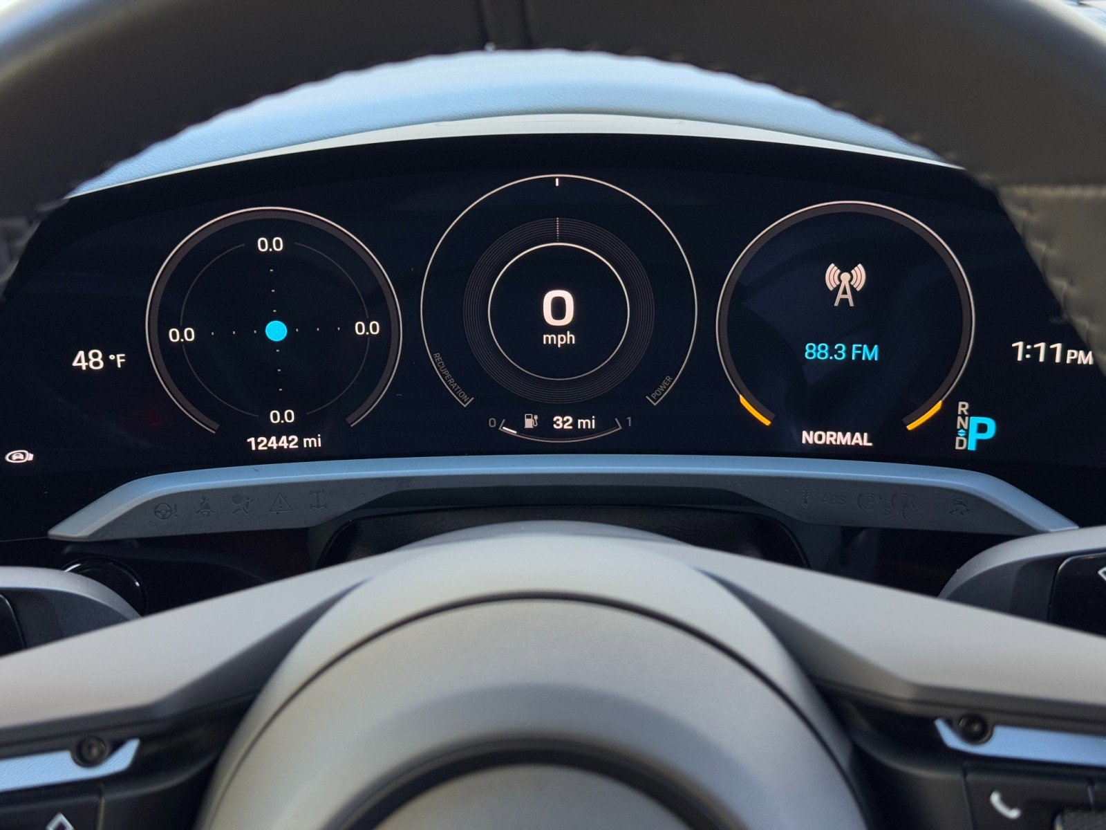 Used 2020 Porsche Taycan 4S image 21