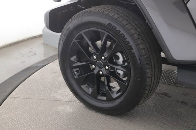 Used 2025 Jeep Wrangler Unlimited Sahara image 13